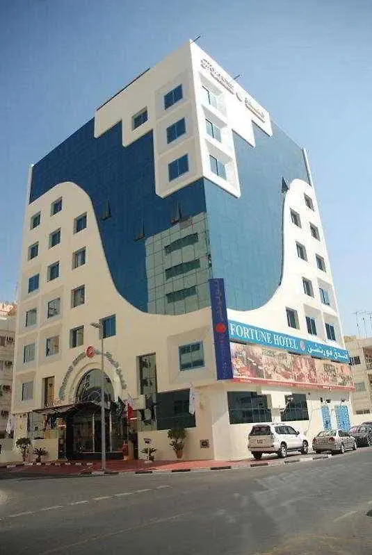 فندق سيجنتشر إن دبي 3*,  الإمارات العربية المتحدة